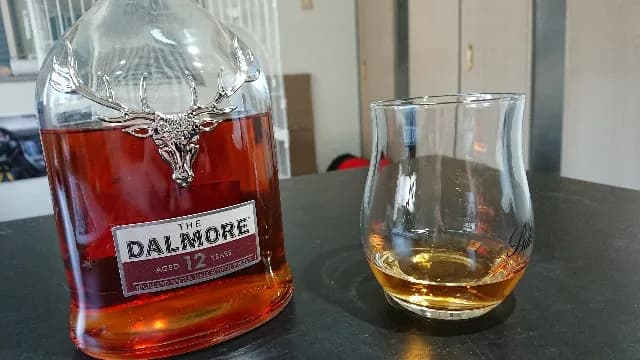ダルモア12年の実飲時に撮影した写真(筆者撮影)
