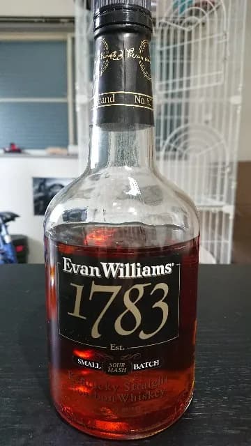 エヴァン・ウィリアムス 1783の実飲時に撮影した写真(筆者撮影)