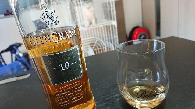 グレングラント10年の実飲時に撮影した写真(筆者撮影)