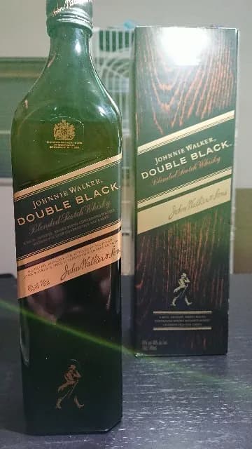 ジョニーウォーカー ダブルブラックの実飲時に撮影した写真(筆者撮影)