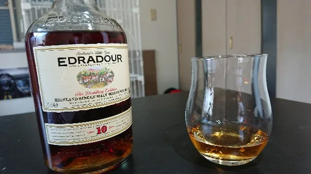 エドラダワー10年の実飲時に撮影した写真(筆者撮影)