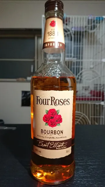 フォアローゼズの実飲時に撮影した写真(筆者撮影)